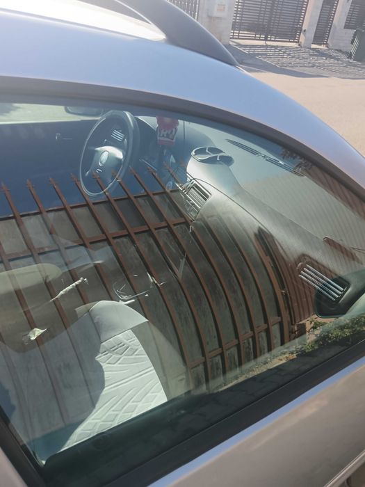 De vânzare sau dezmembrare