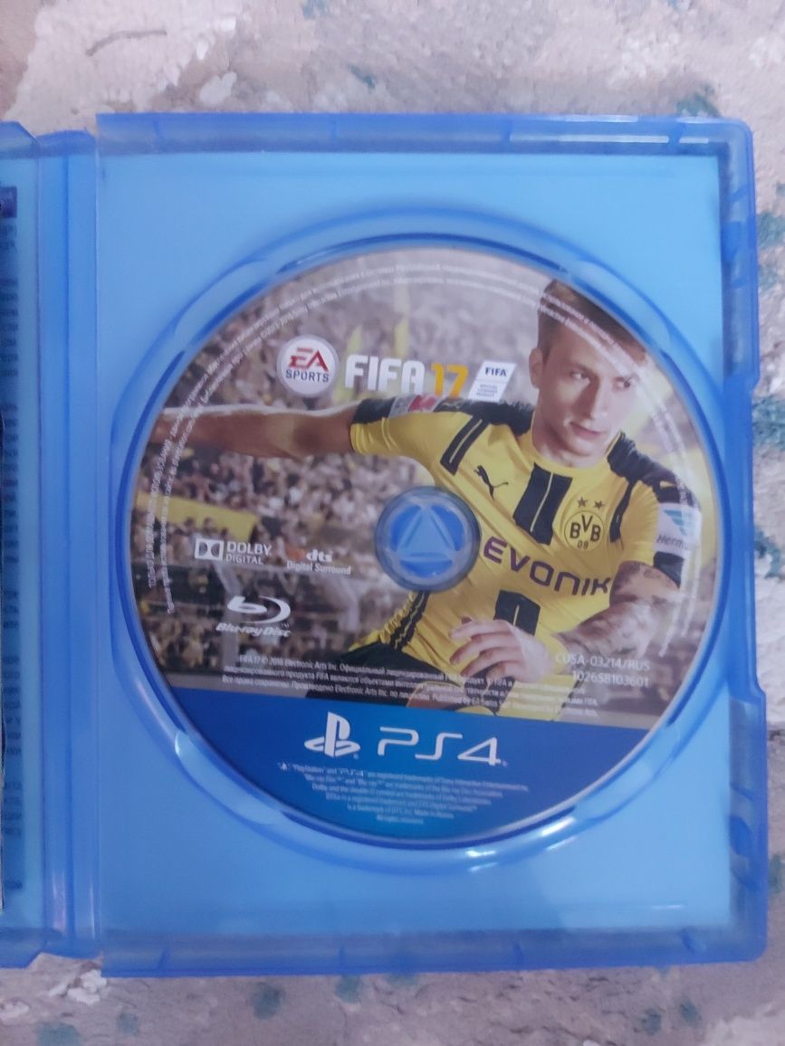 Видеоигра FIFA 17 (PS4)