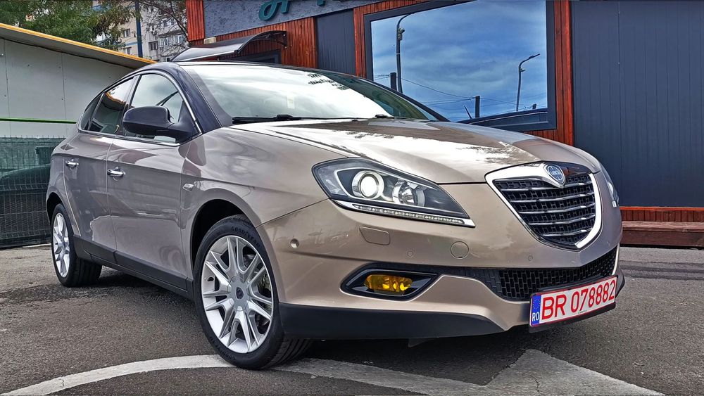 Lancia Delta facelift, navi, piele, xenon, magic parking, incalzire scaune, euro 5
