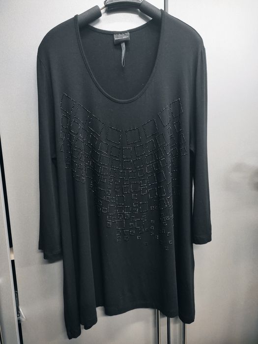 Продам р 54-56цена 3000 тенге