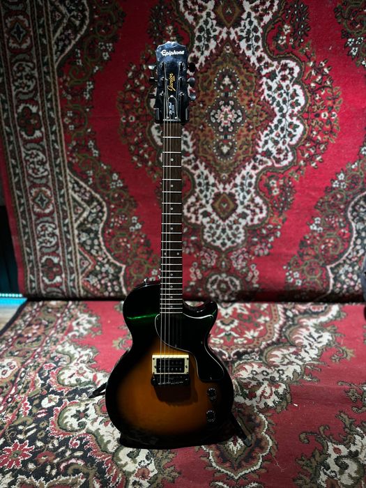 Гитара    Epiphone Les Paul Junior,