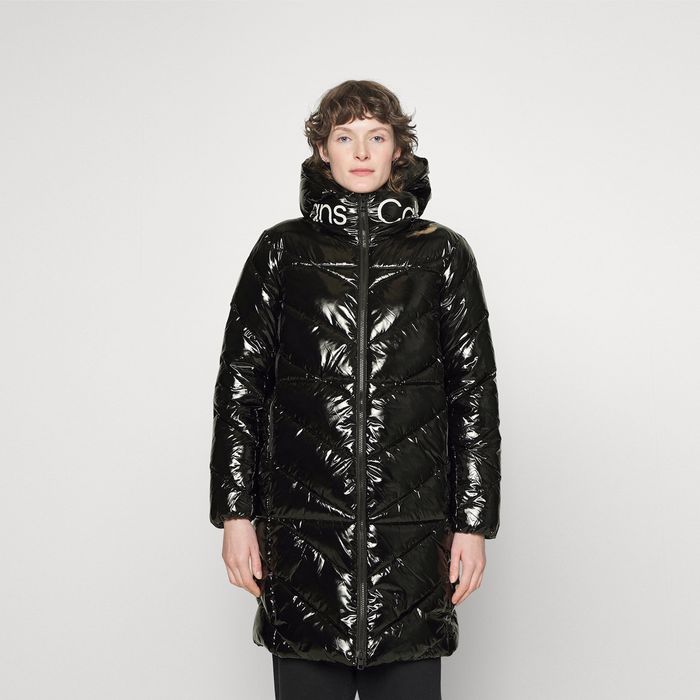 Продам куртку Кельвин женскую