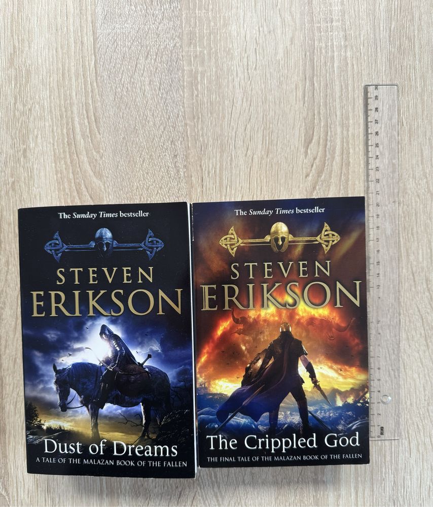 Steven Erikson Dust of dreams The crippled God in limba engleza