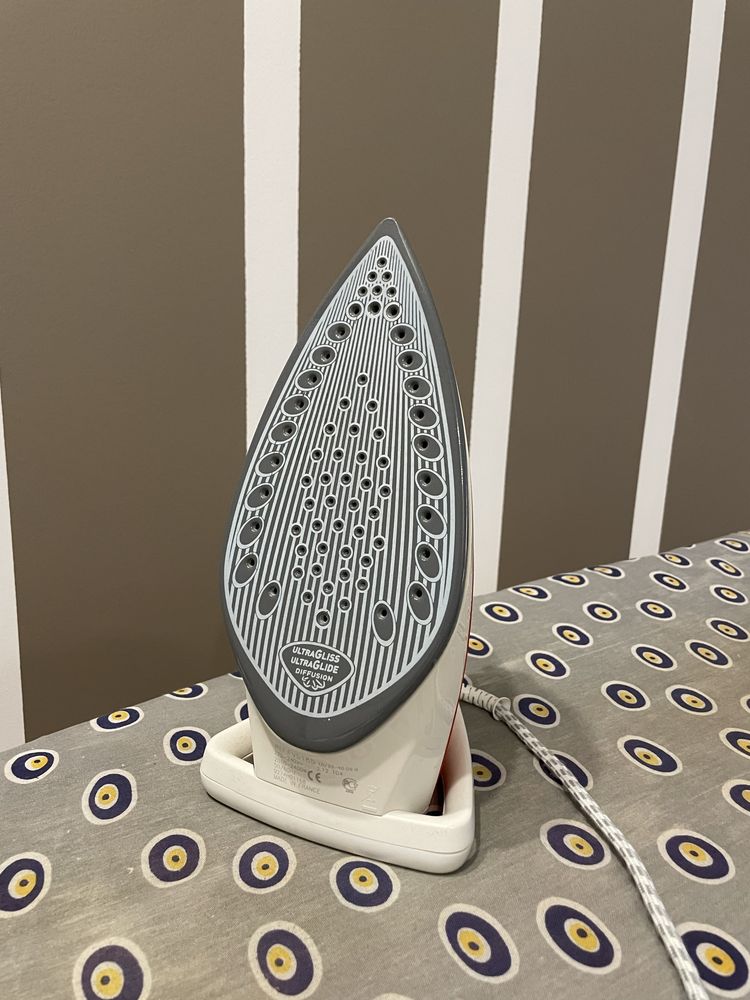 Fier de calcat Tefal