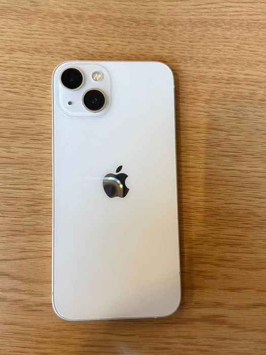 телефон iPhone 13