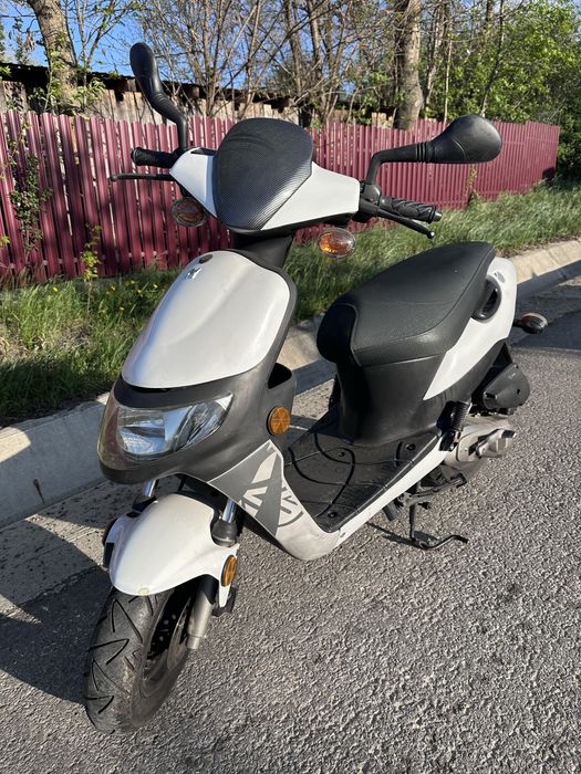 Scutere de vanzare