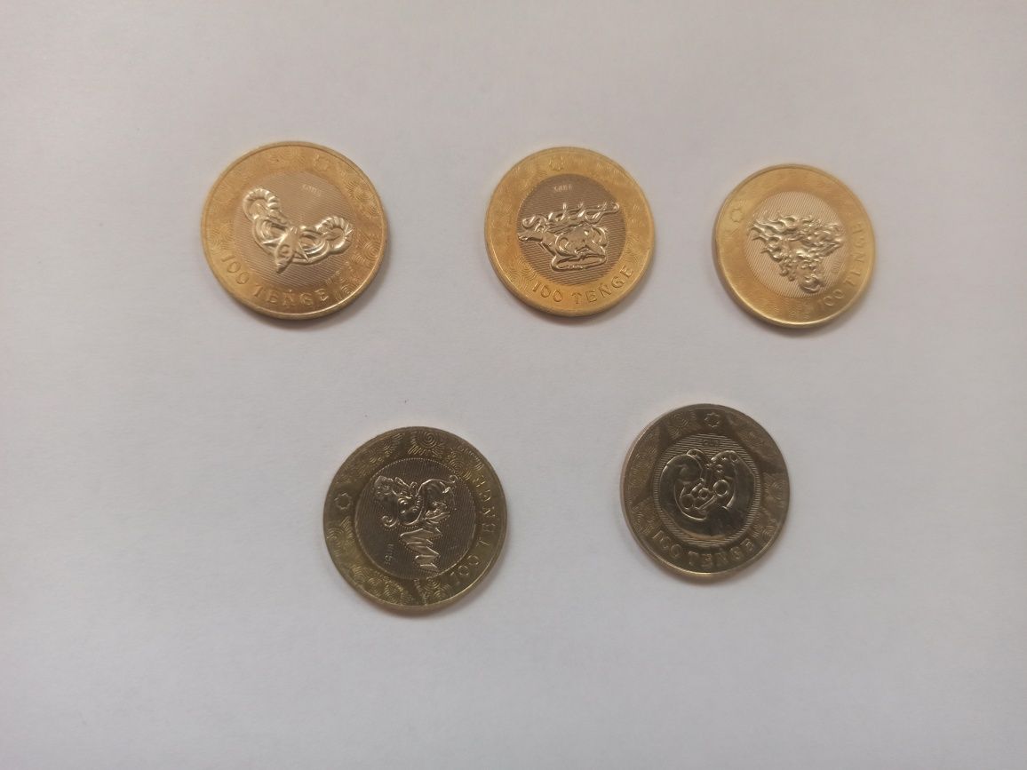 Продам две коллекции монет Жеты казына