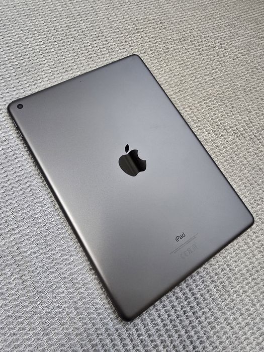 Apple iPad 10.2" (2019) 7th Gen Wifi, 128 GB, Space Gray