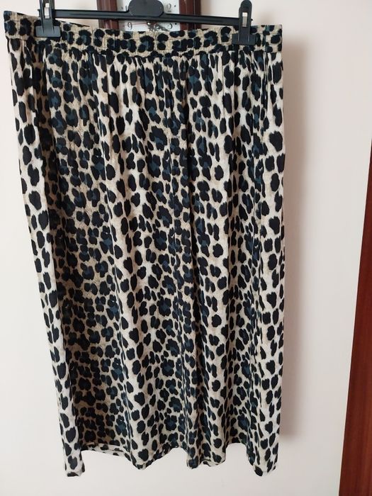 Fusta nouă de vara , super drăguța