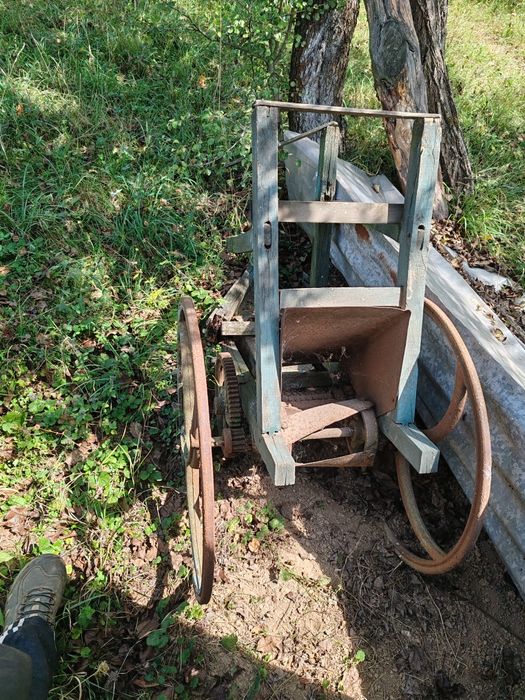 Utilaje agricole de pe vremea bunicilor de vanzare