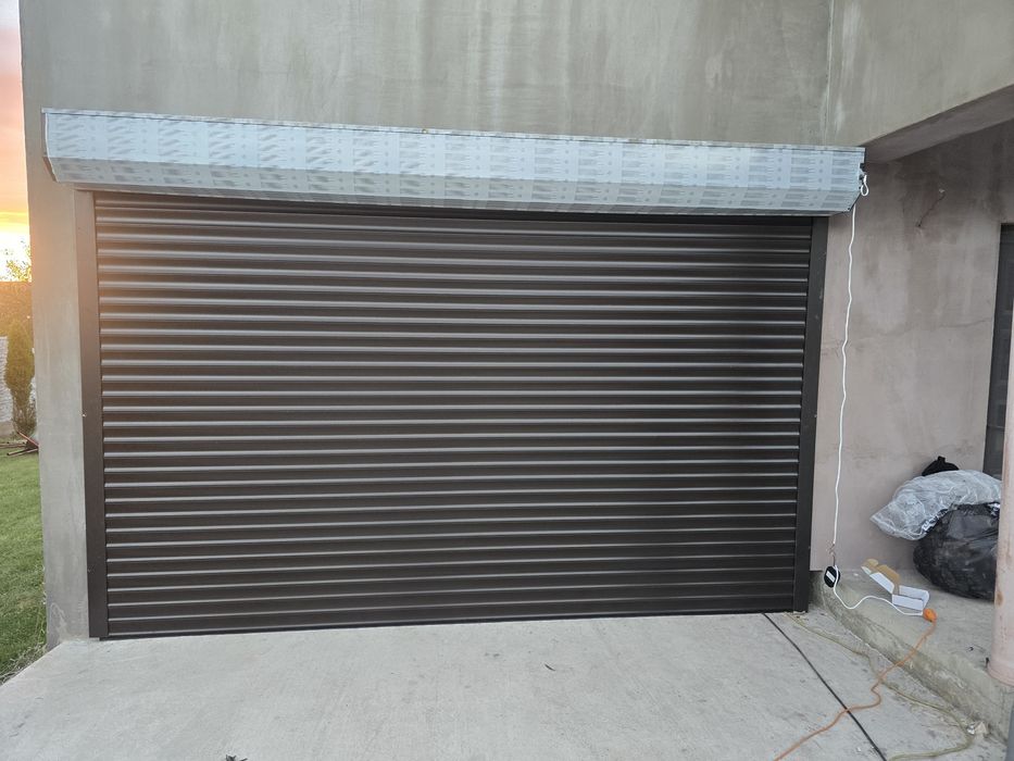 Usi garaj  tip rulou aluminiu