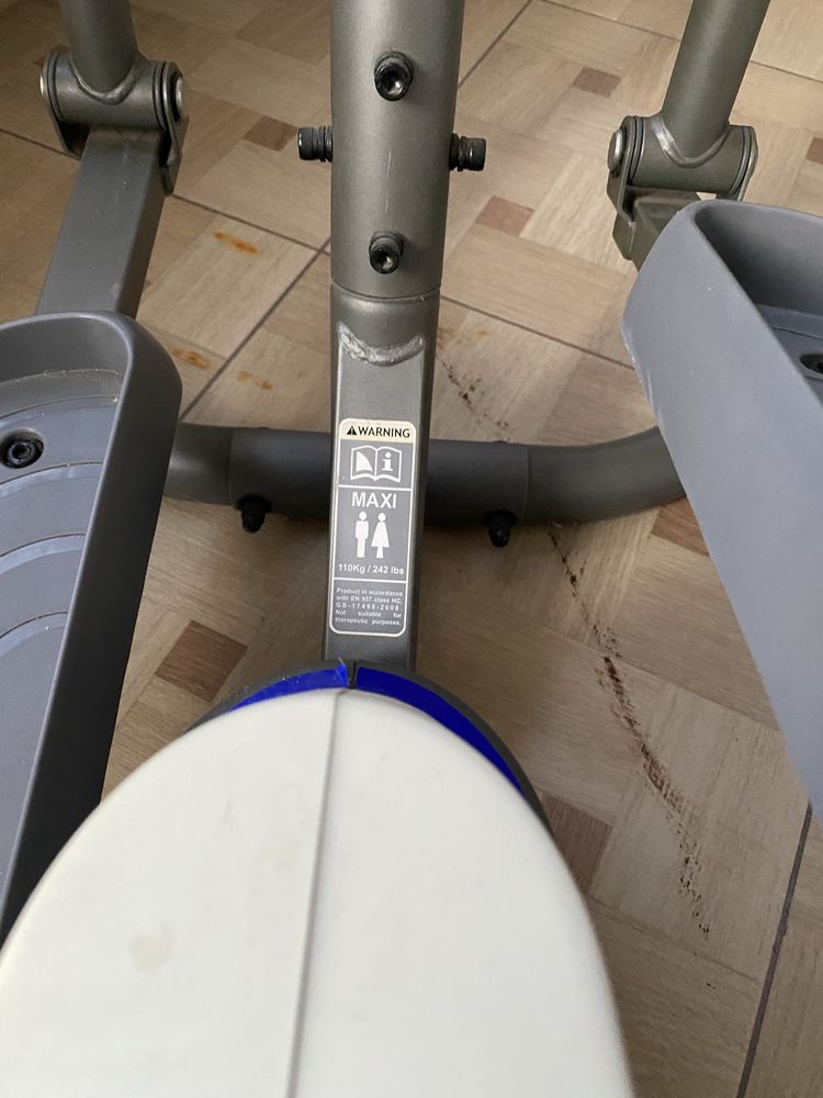 Vand bicicleta eliptica marca Domyos, ideala pentru antrenamente
