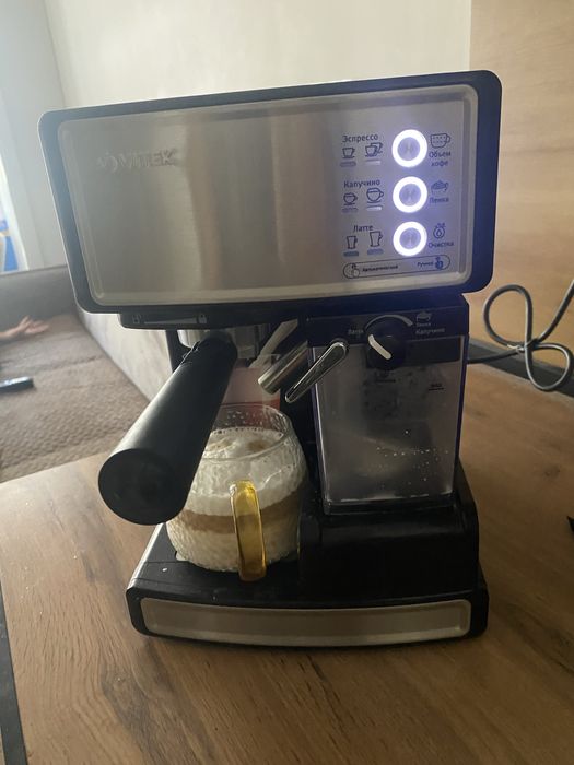 Продам кофе машина Витек
