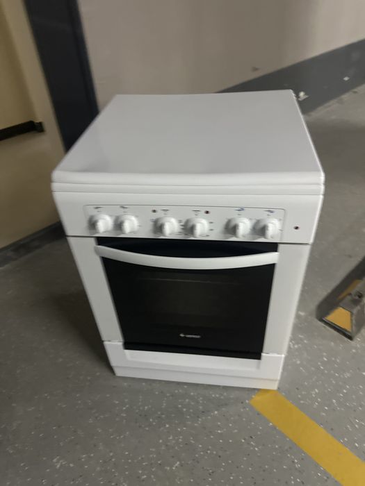 Кухонная плита GEFEST 6140 белый