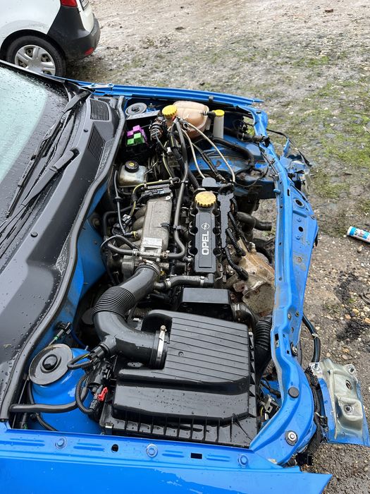 Ambreiaj opel astra g 1.6 8v 2001