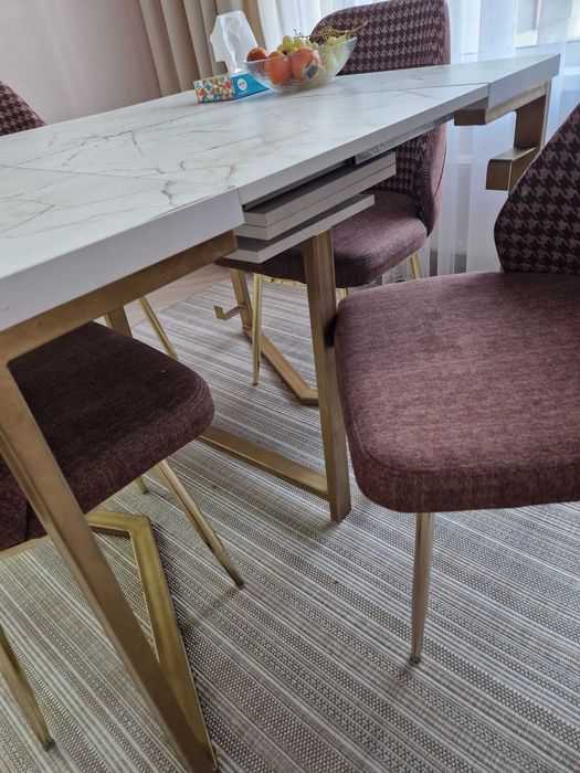 Стол трансформер и стулья