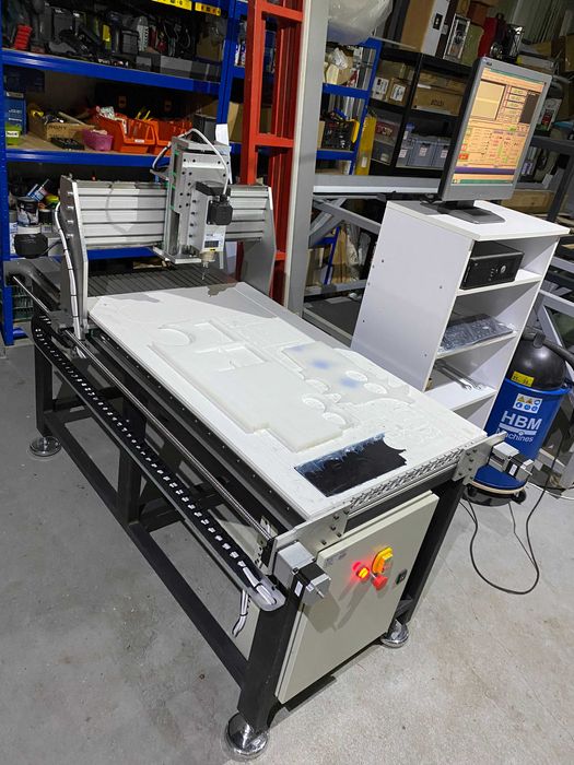 CNC Router Mach3 - motor frezare 2,2Kw, PACHET COMPLET (PC, monitor)