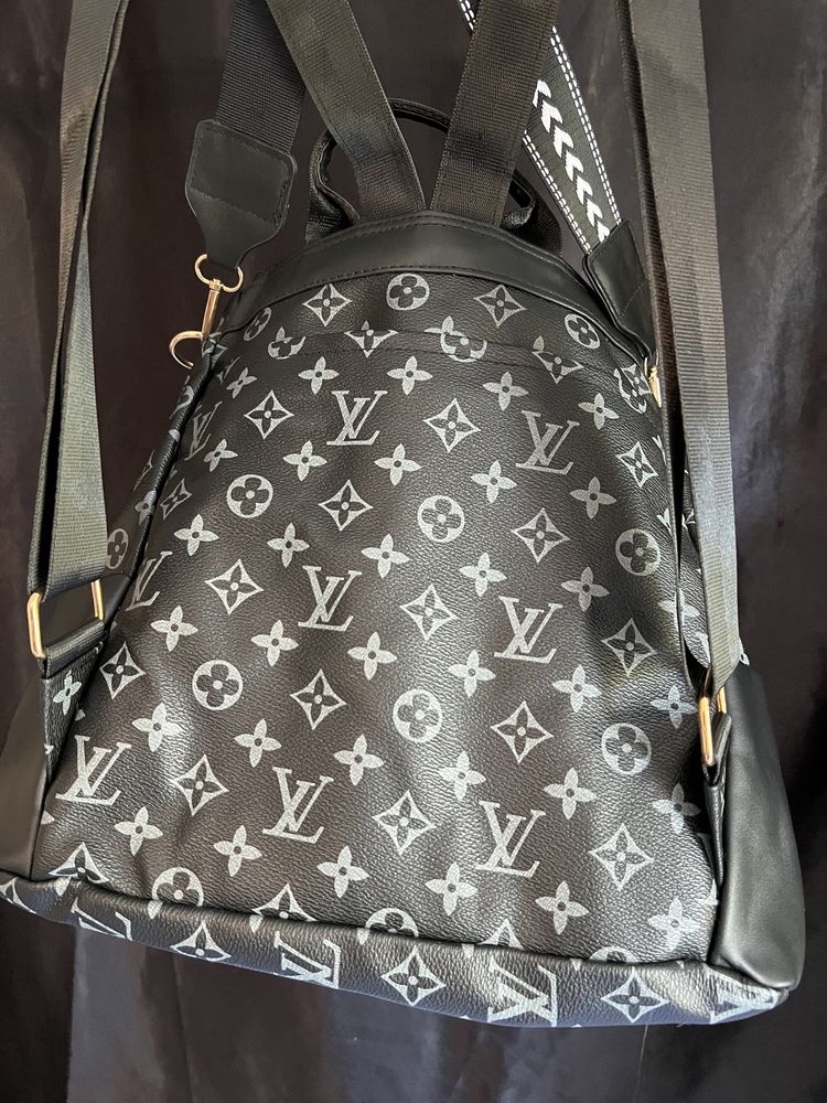 Ghiozdan Louis Vuitton Calitate Superioară ! Modele Diferite