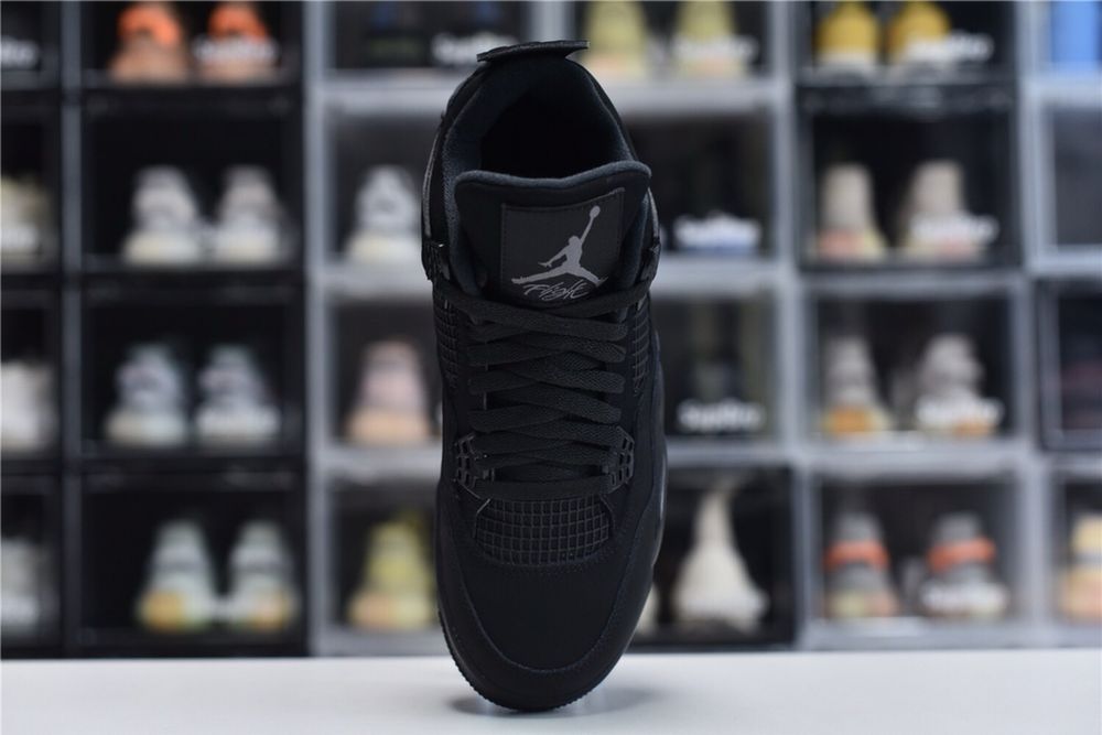 Adidasi Jordan 4 Calitate Premium