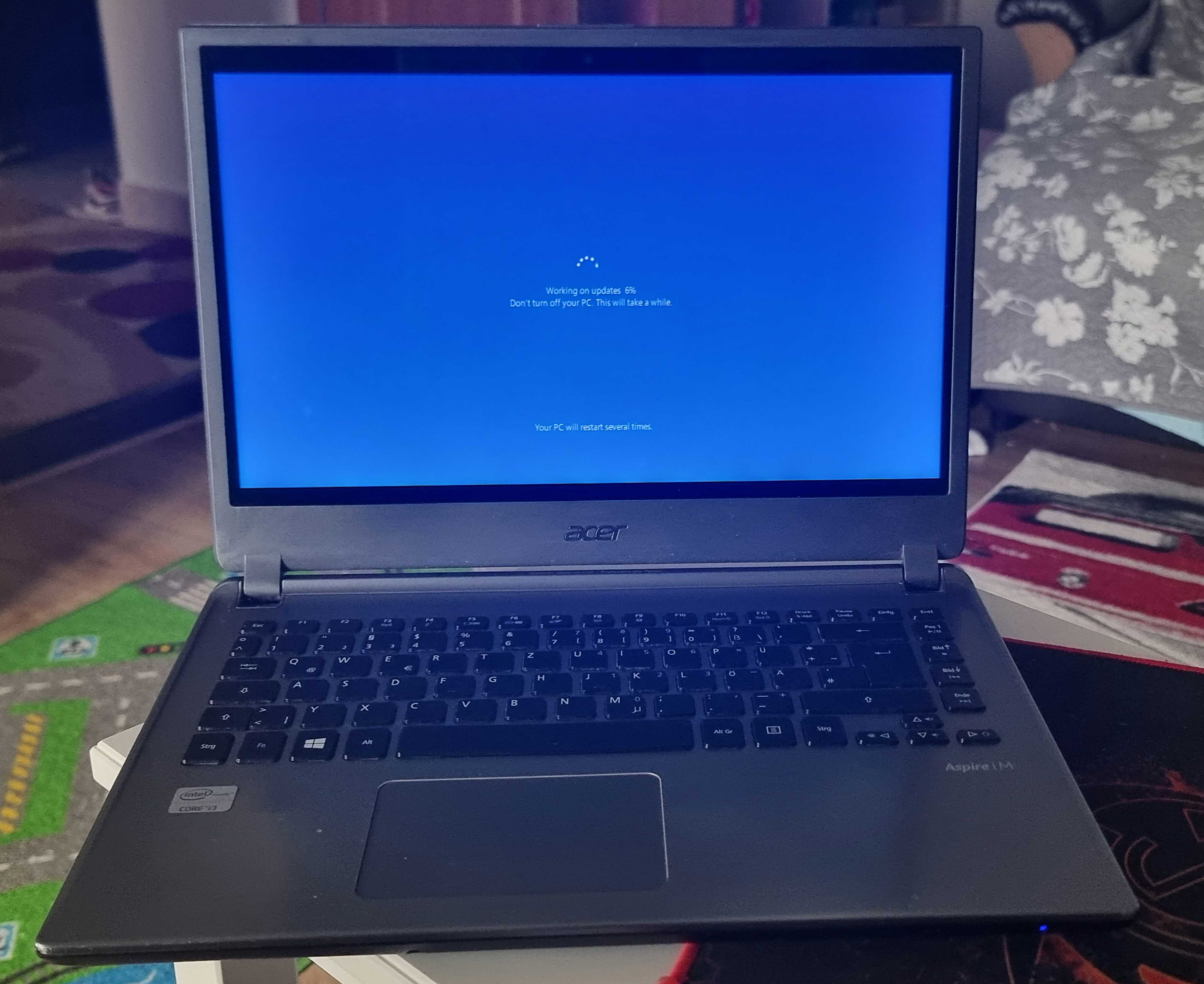 Acer Aspire M5, i3,10 gb ram,ssd,tastatura iluminata