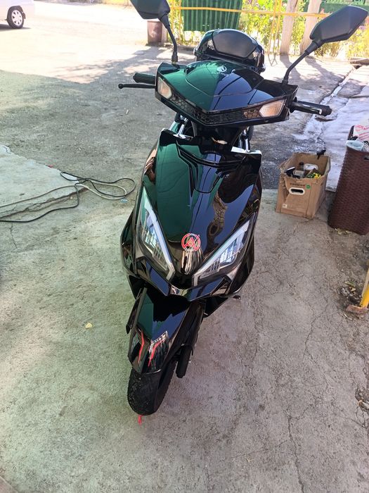 Продам скутер 125 куб.Mustang