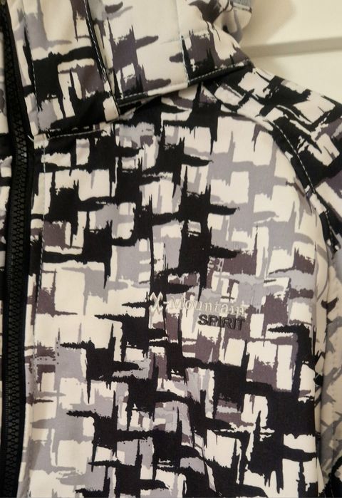 Сет дамско яке + гащеризон за ски