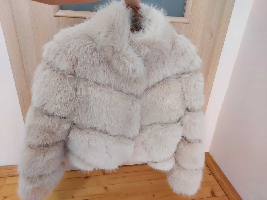 Дамско палто с косъм