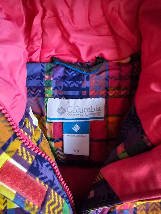 Екип за ски,   без забележки.