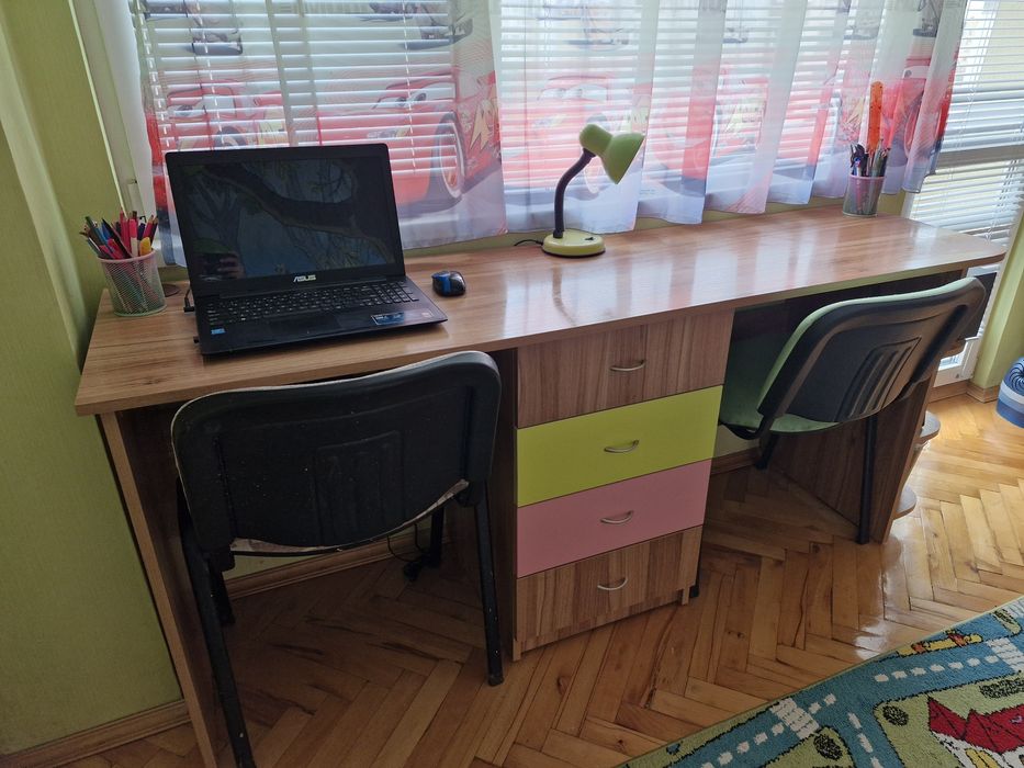 Двойно бюро за детска стая