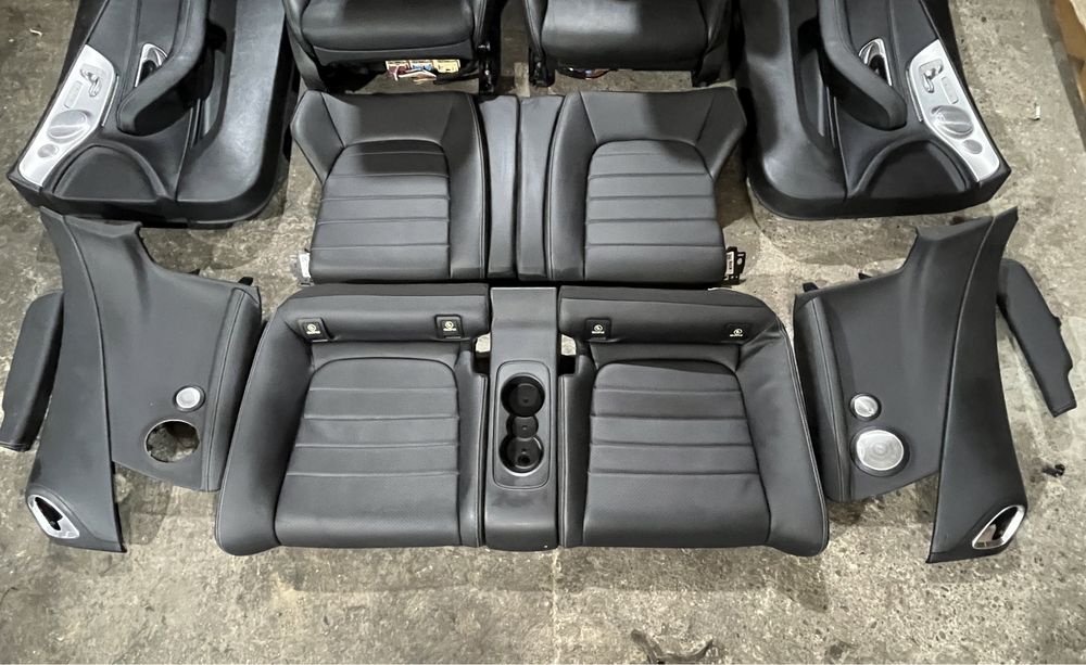Interior / Scaune / Fete de usi Mercedes C Cabrio / Coupe W205