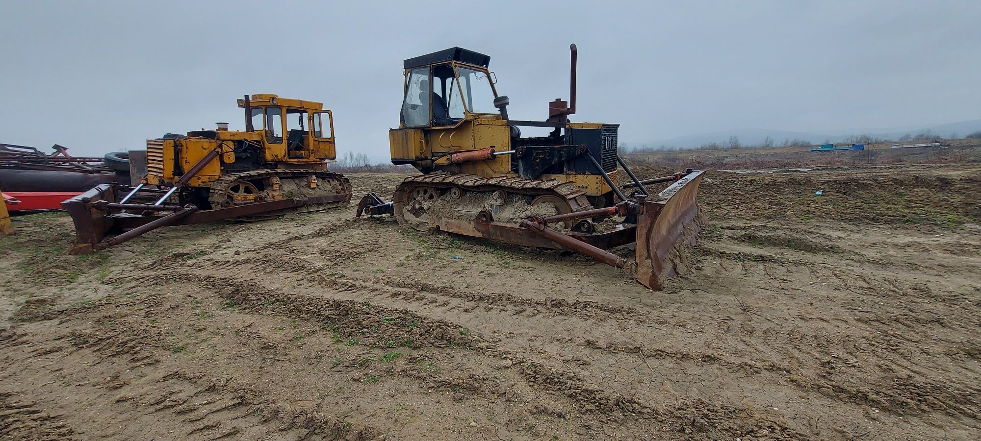 Vand buldozer romanesc UTB S 1801 L , Kirov, Hanomag 66