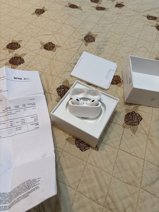 AirPods Pro (2nd generation)