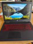 Лаптоп HP Omen 15-ax004nu с Windows 10