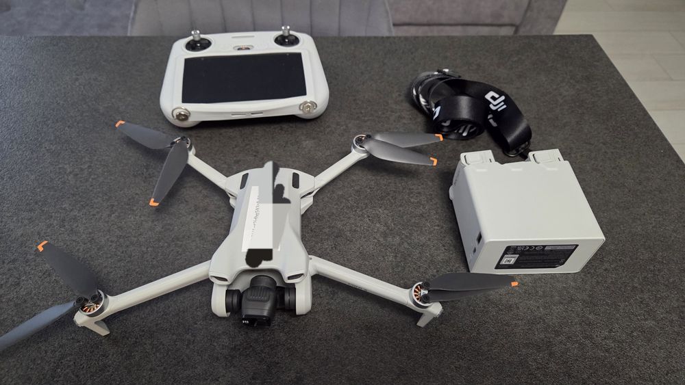Drona DJI mini 3