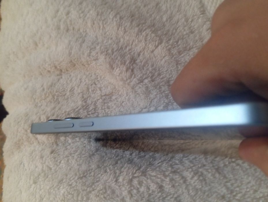 Redmi 13 holati zur srochna sotiladi