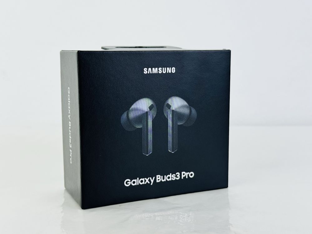 НОВИ! Samsung Galaxy Buds 3 Pro White / Silver 2г. Гаранция!