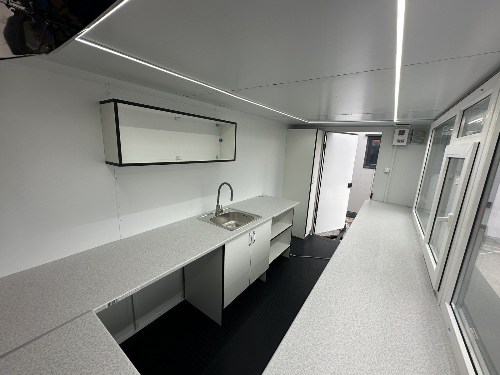 Караван за бързо хранене, търговска, 4*2*2м