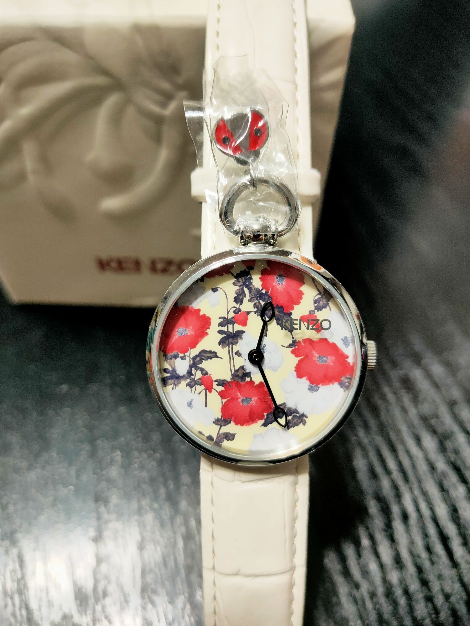 Ceas dama Kenzo Colectie Primavara