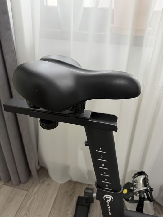Bicicleta indoor cycling FitTronic SB8000, Kinomap, Zwift, z-sport