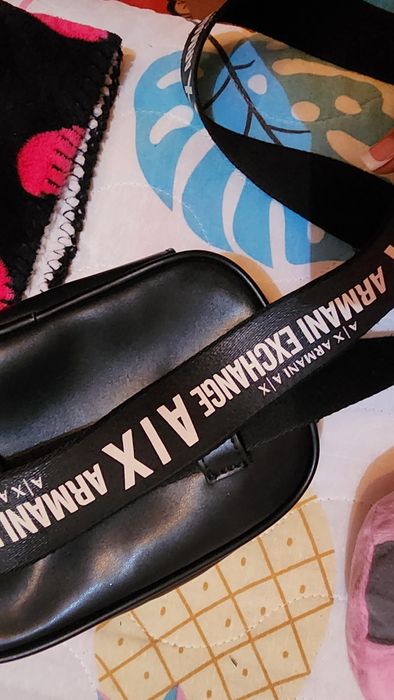 Сумка поясная AX Armani Exchange оригинал состояние отличное