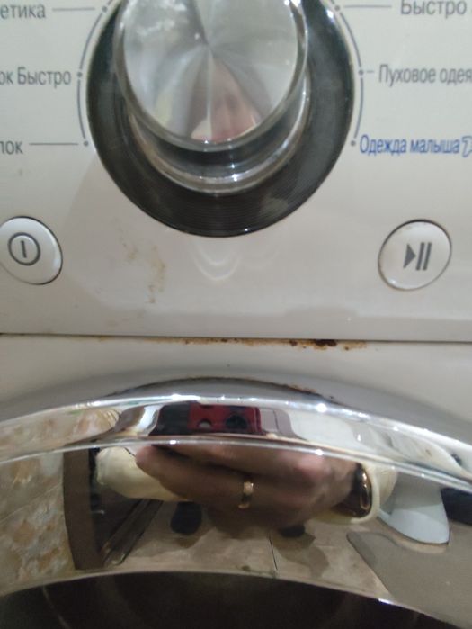 Продам стиральную машину LG