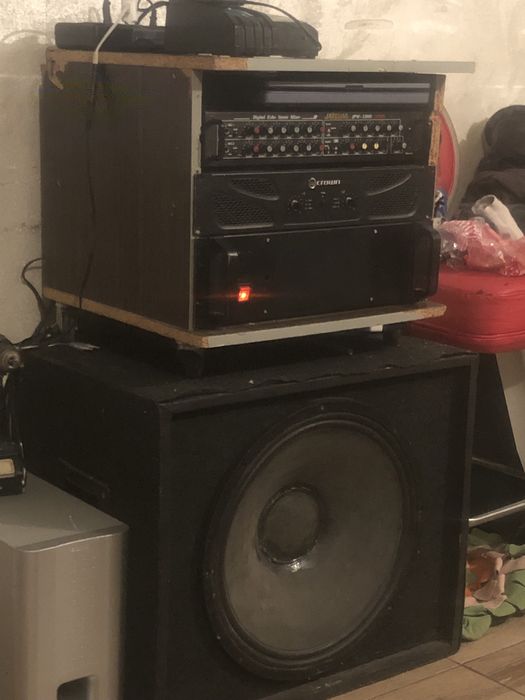 Vand sistem complet sau schimb cu animale