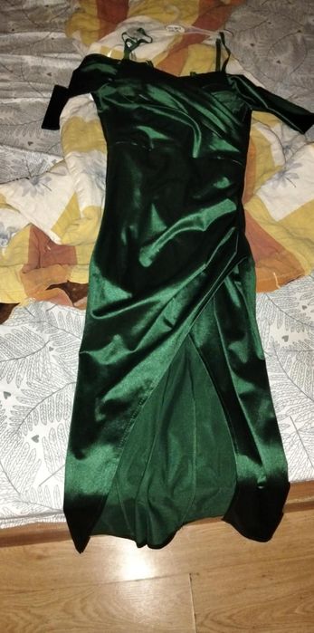 Rochie verde nouă