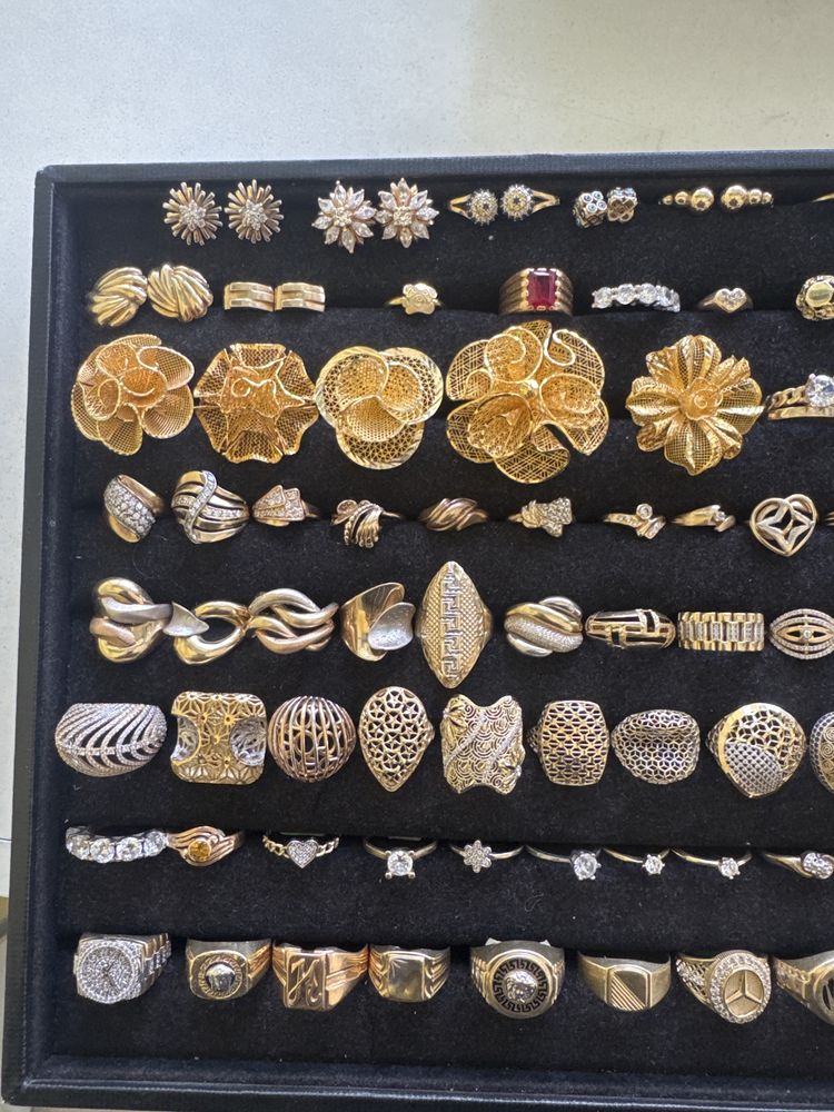 Златни Пръстени и обеци 130 лв . на грам
