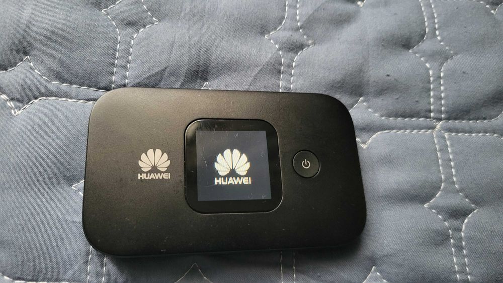 HUAWEI 4G Model E5577Cs-321 router WiFi liber de retea