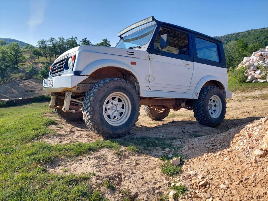 TOP SUZUKI SAMURAI 1.3 benzina - 2 masini impreuna