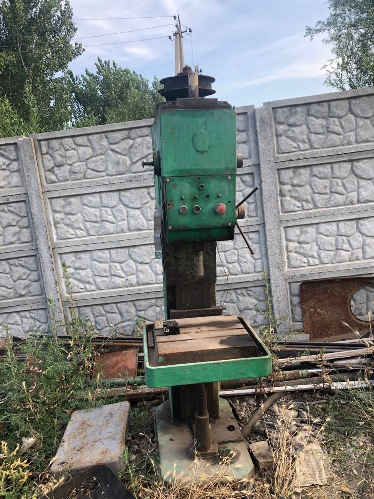 Сверлинный станок
