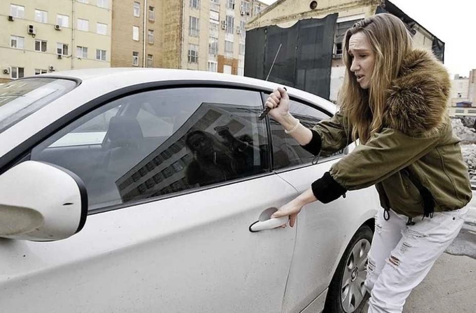 Avtomobilngizni  joyiga borib togirlab beramiz 24/7