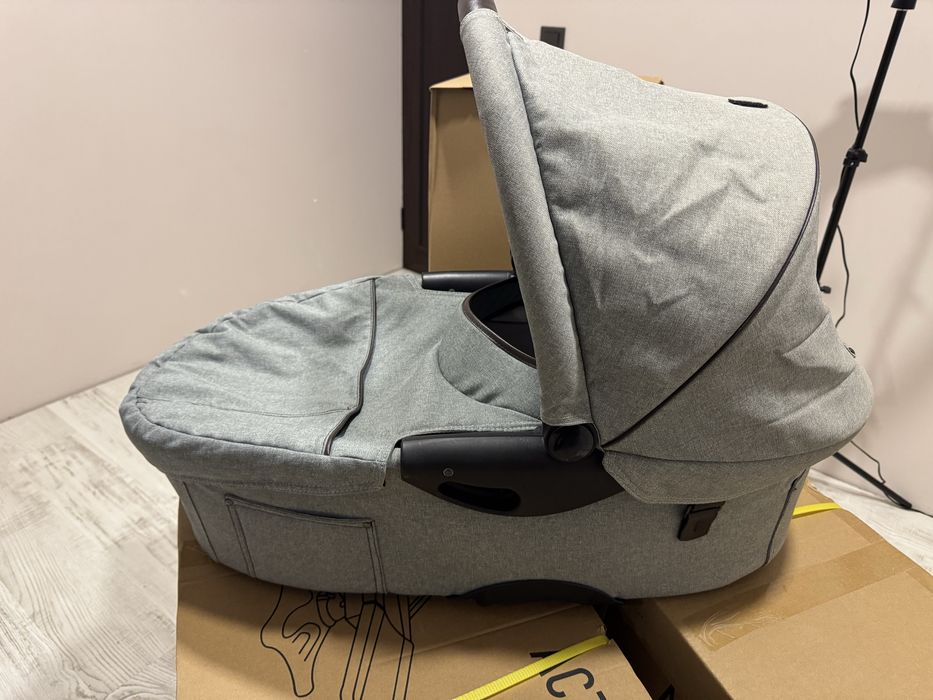 авам Кош за бебе, сив цвят, като  нов