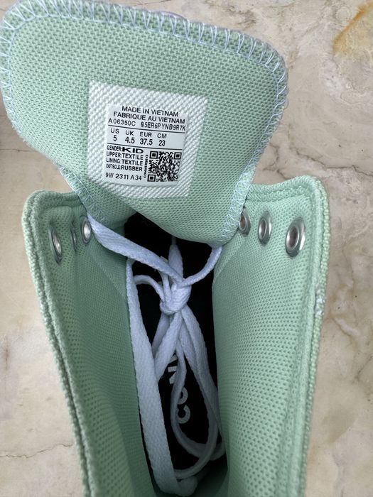 Sneakersi Converse noi